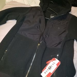 North Face  Sweater